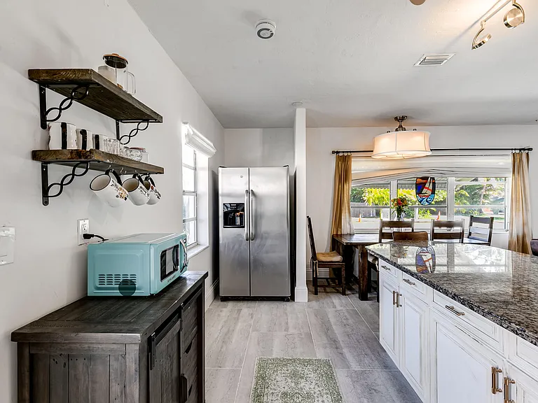 609 S Arnold Ave — Photo 8