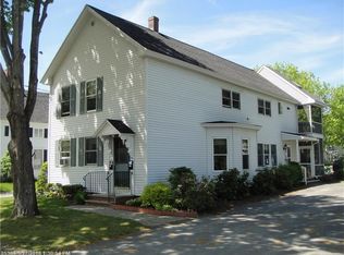 15 Central St, Winthrop, ME 04364