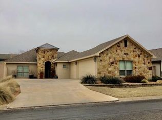 2138 Valleyview Dr, San Angelo, TX 76904