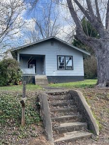 51 Holtzclaw St, Canton, NC, 28716