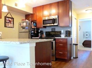 1120 Town Centre Dr APT 04, Eagan, MN 55123