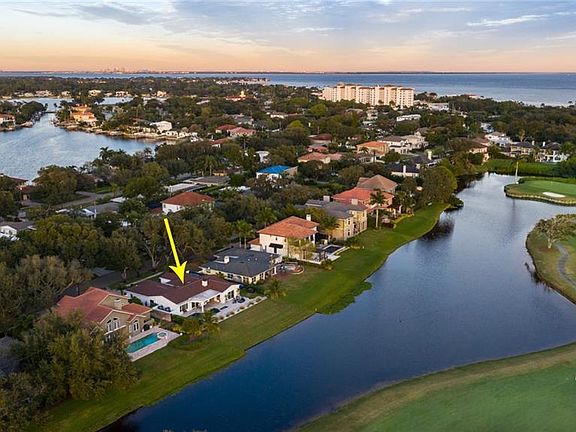 3rd image of 300 Belleair Dr NE