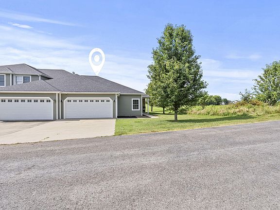 2nd image of 107 Villa Dr