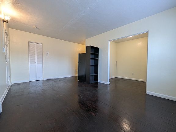 5th image of 1310 E Mishawaka Ave #7