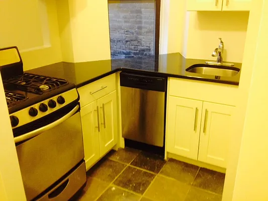 Rented by Rudd Group LTD | media 9