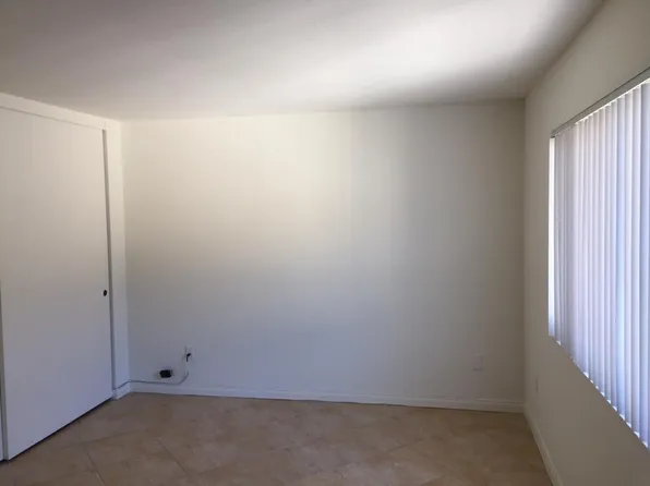 7642 Volga Dr APT 2, Huntington Beach, CA 92647