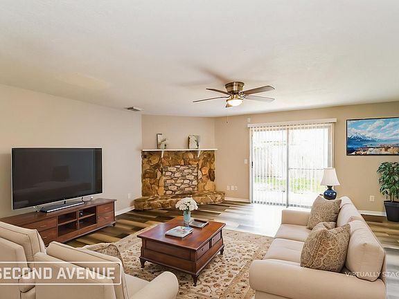 2nd image of 5553 Bennington Dr