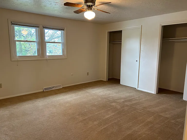 112 Oak Rd — Photo 6