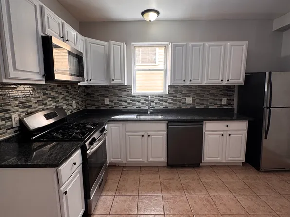 117 S 12th St, Newark, NJ