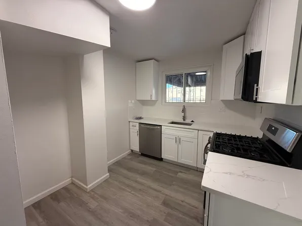 1328 W St NE, Washington, DC 20018