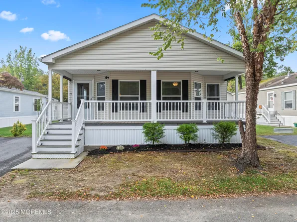 75 Village Road, Morganville, NJ 07751