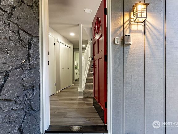 3rd image of 3730 Goldcrest Heights