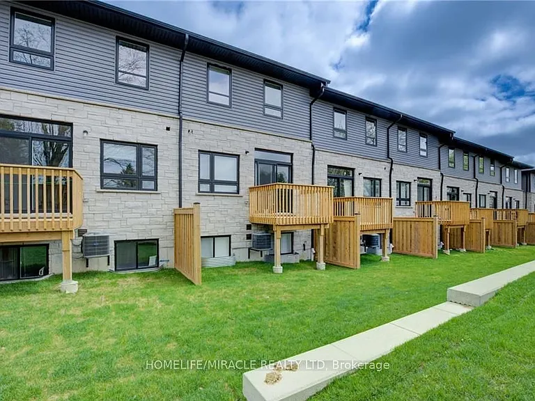 51 Sparrow Ave #20 — Photo 2