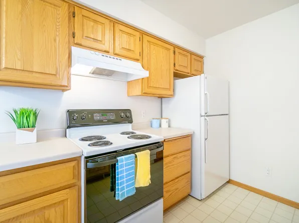 3220 Dorchester Way, Madison, WI 53719