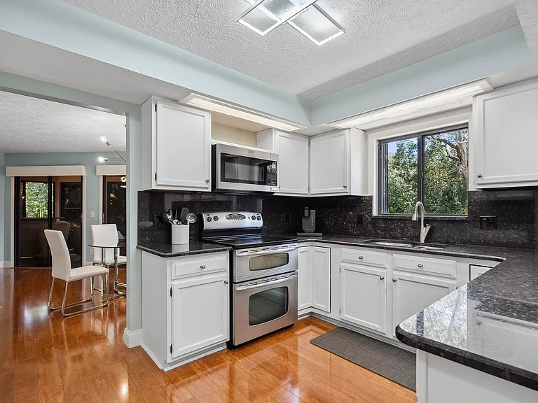 5300 SE Schooner Oaks Way — Photo 13