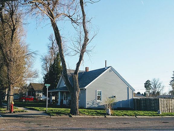 3rd image of 600 S Myrtle St