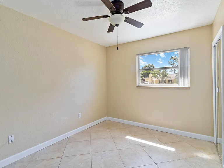 2908 Emory St — Photo 11