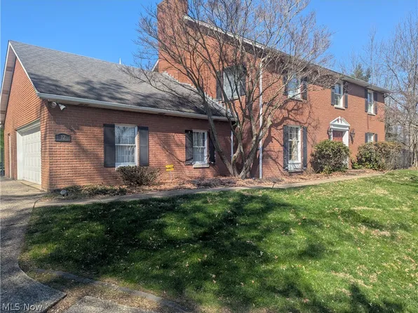 12 Wildwood Rd, Saint Clairsville, OH 43950