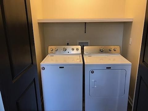 2nd image of 913 Goodbar Dr #913