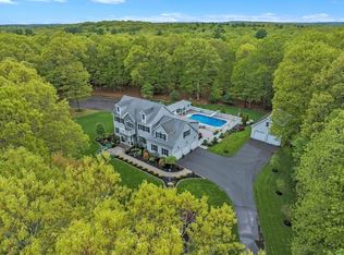 39 Broad Acres Farm Rd, Medway, MA 02053