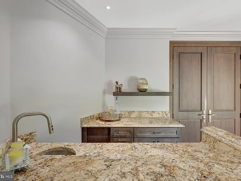 860 Nicholas Run Dr — Photo 95