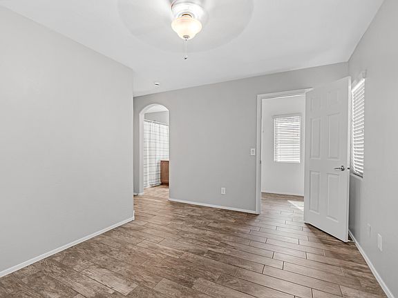 5th image of 10296 W SANDS Drive #485