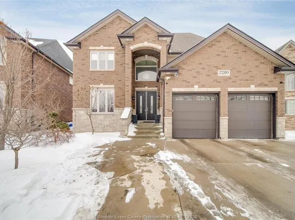 2280 Dandurand Ave, Windsor, ON N9E 4Z7
