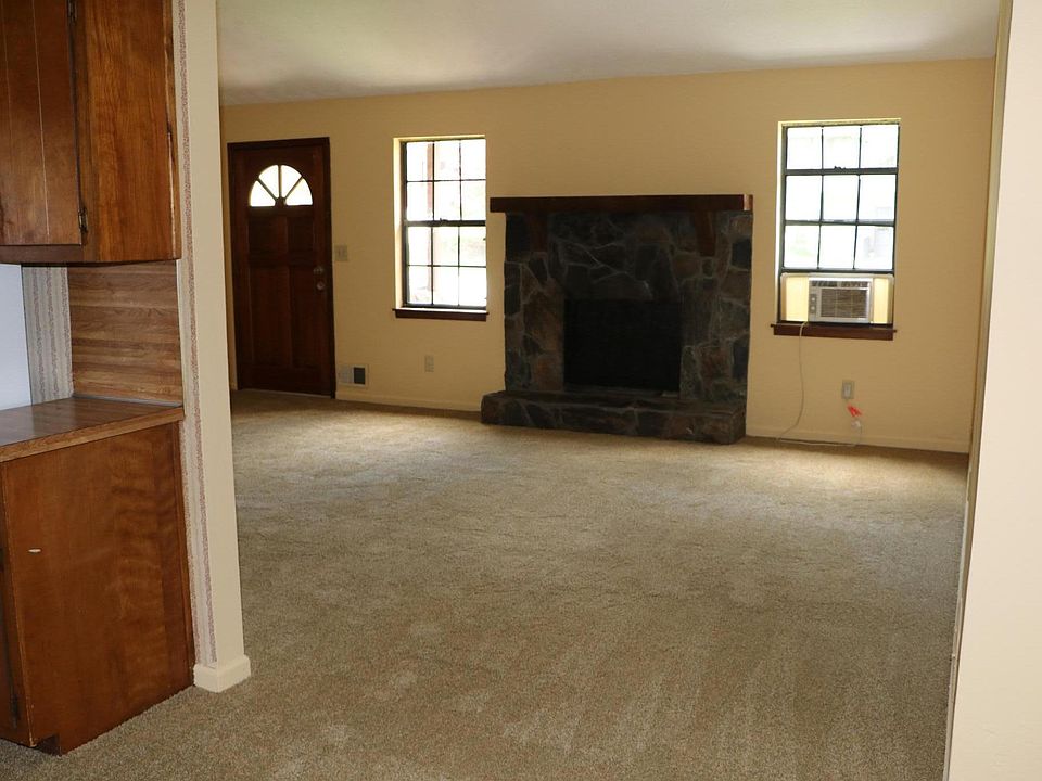 Great Room or Living Room