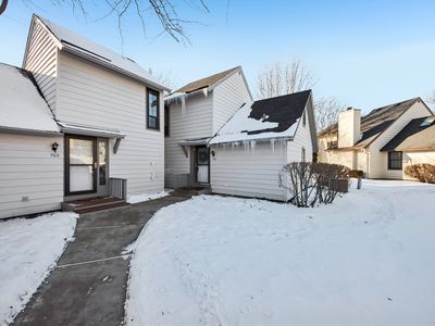 758 Chandler Rd, Gurnee, IL, 60031
