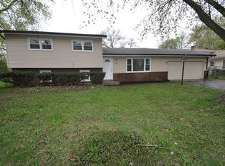 400 Blk East Courtland St, Mundelein, IL 60060