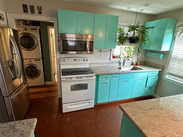 1712 Marsden Ave — Photo 15