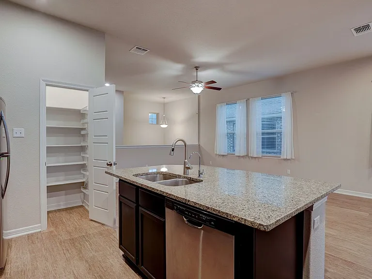 2212 Dillon Pond Ln #A — Photo 22