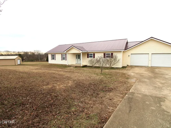 212 Southern Downs Dr, Lexington, TN 38351