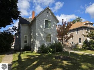 1004 S University St, Mount Pleasant, MI 48858