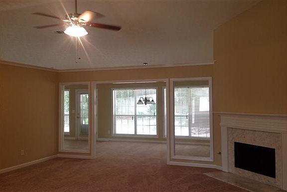 3rd image of 655 Ashford Cove Dr