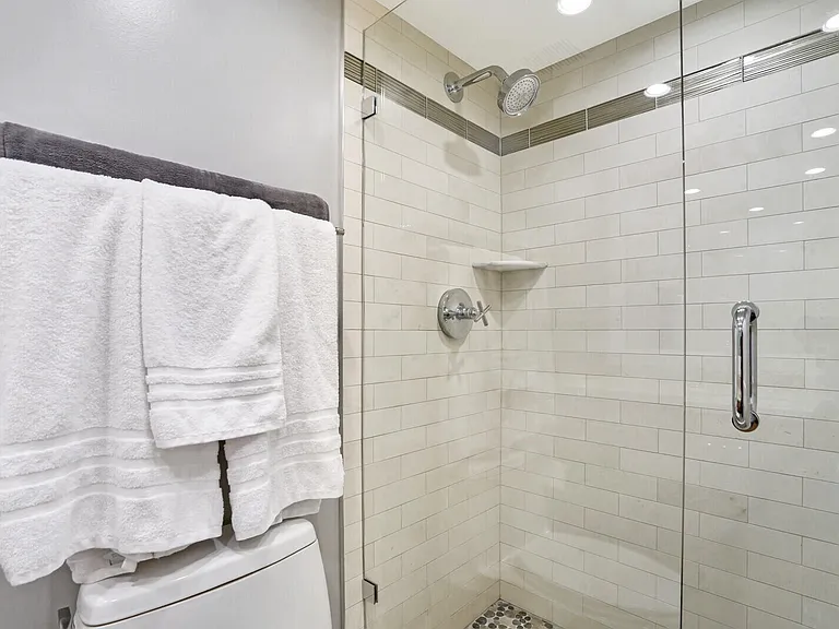 77 S Birch Rd #5A — Photo 29
