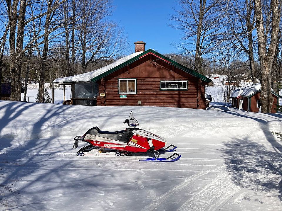 1st image of 32984 Parkside Dr