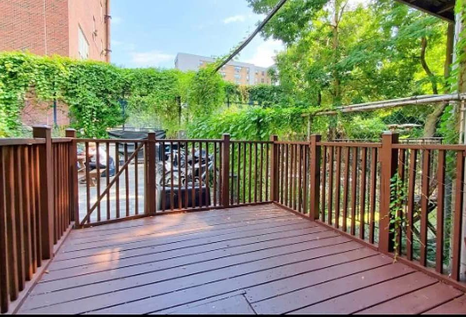 1st image of 621 E 11th St #1B