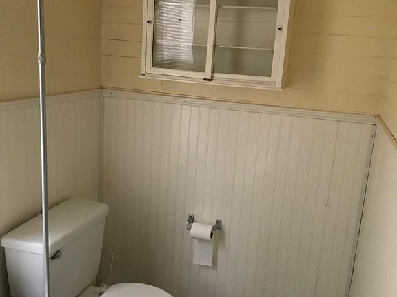 3rd image of 731 E Broughton St APT A