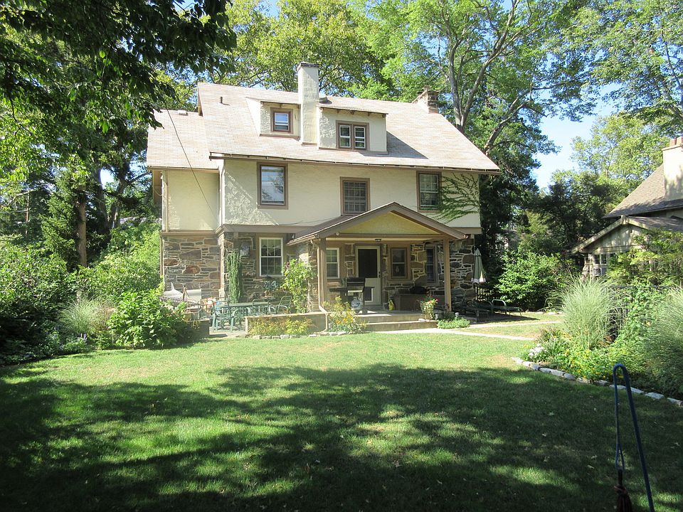 2nd image of 766 Beacom Ln