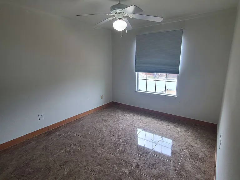 12020 Maplerock St — Photo 23