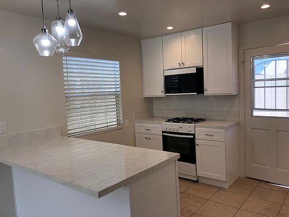 3rd image of 3505 Clairemont Mesa Blvd #2