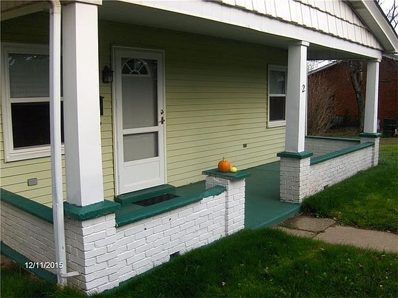 Large front porch to enjoy the summer evenings.