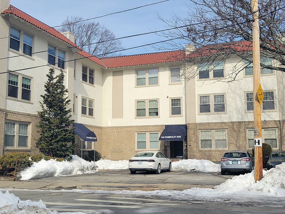 Parkview Condominiums / 1 Bedroom / 1st Floor / Unit #8 / Corner of Humboldt Ave. & Elton Street / Exterior View (Unit located to the left of the 142 blue awning).
