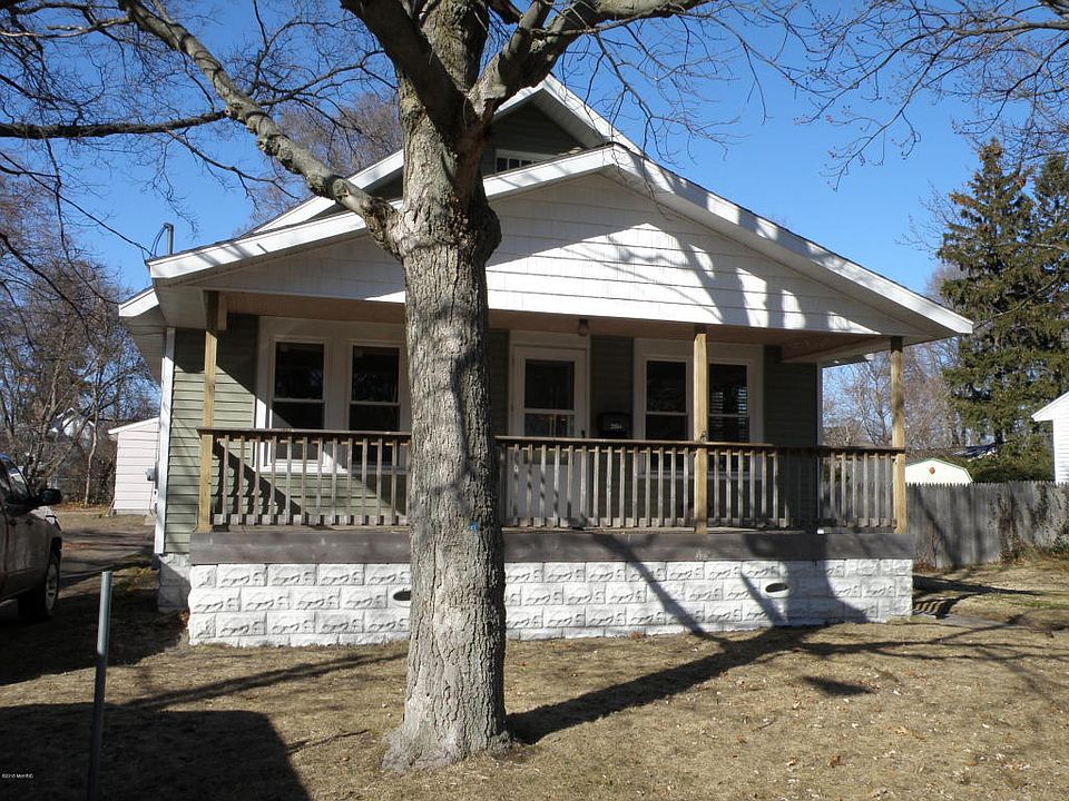 1st image of 2054 Cutler Ave