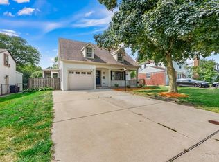 211 W Willow St, Lombard, IL 60148