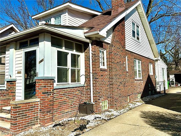 2nd image of 1541 E 195th St