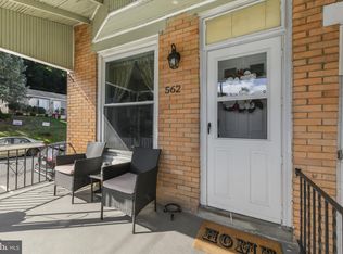 562 S 16th St, Reading, PA 19606