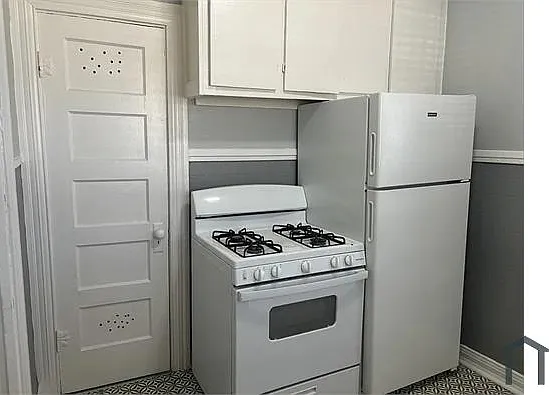 2 bed, 1000 sqft, $1,700 — Photo 4