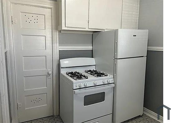 4th image of 3900 Wilder St